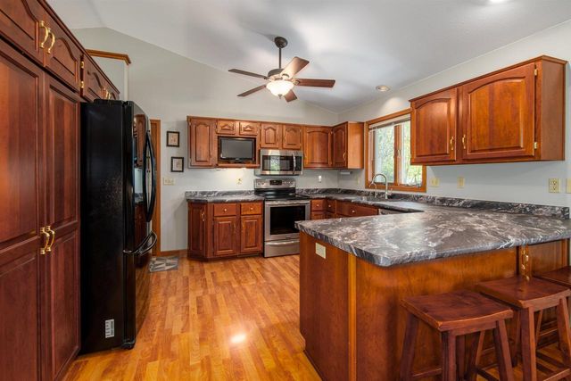 3453 CHARLIE ANNA DRIVE, Oshkosh, WI 54904