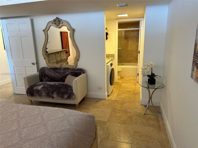 6039 Collins Ave 1510, Miami Beach, FL 33140