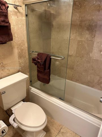 6039 Collins Ave 1510, Miami Beach, FL 33140