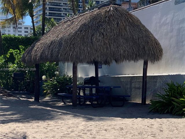 6039 Collins Ave 1510, Miami Beach, FL 33140