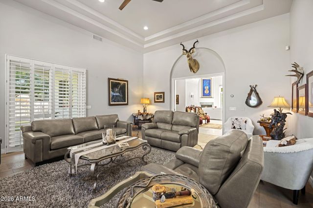 5427 E BERNEIL Drive, Paradise Valley, AZ 85253