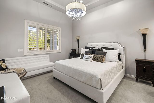 5427 E BERNEIL Drive, Paradise Valley, AZ 85253