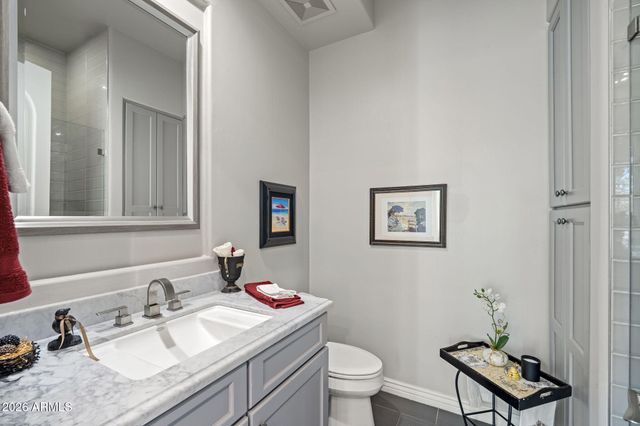 5427 E BERNEIL Drive, Paradise Valley, AZ 85253