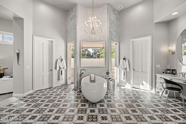 5427 E BERNEIL Drive, Paradise Valley, AZ 85253