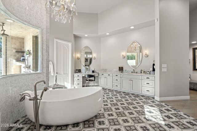 5427 E BERNEIL Drive, Paradise Valley, AZ 85253