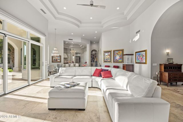 5427 E BERNEIL Drive, Paradise Valley, AZ 85253