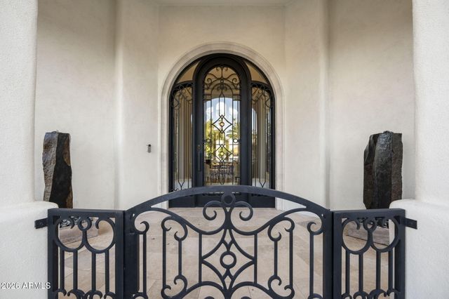 5427 E BERNEIL Drive, Paradise Valley, AZ 85253