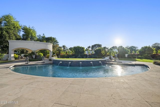 5427 E BERNEIL Drive, Paradise Valley, AZ 85253