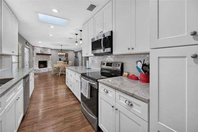 2145 SE 38TH STREET, Ocala, FL 34480