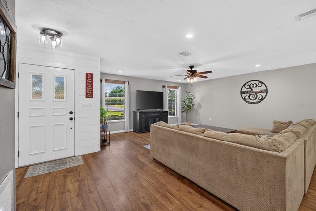 2145 SE 38TH STREET, Ocala, FL 34480