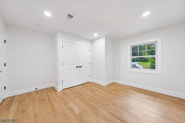 216 Gregory Ave, West Orange Twp., NJ 07052