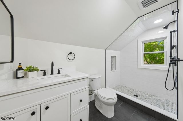 216 Gregory Ave, West Orange Twp., NJ 07052