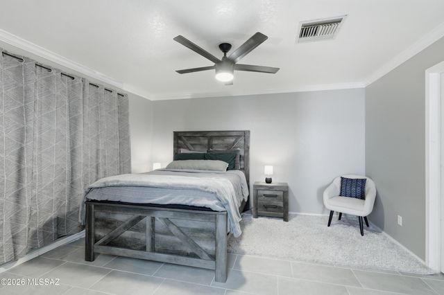 8078 N Streamside Avenue, Tucson, AZ 85741