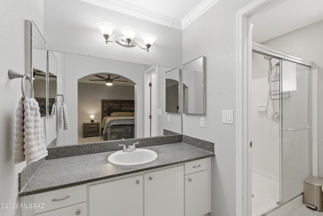 8078 N Streamside Avenue, Tucson, AZ 85741