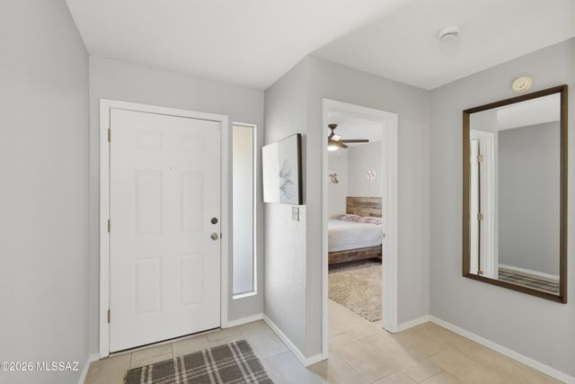 8078 N Streamside Avenue, Tucson, AZ 85741