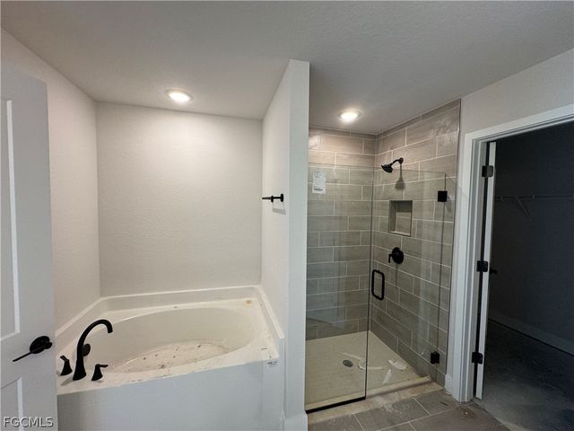 301 NE 14th ST, Cape Coral, FL 33909