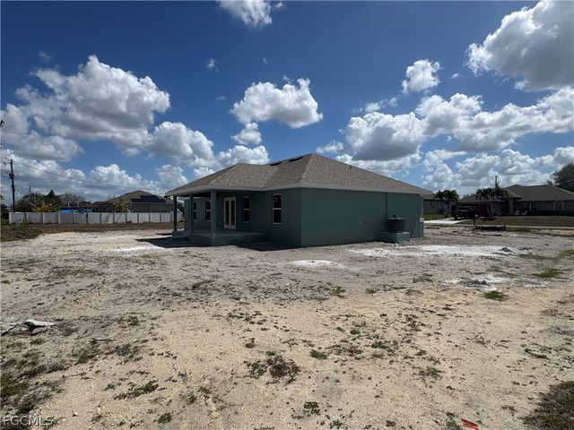 301 NE 14th ST, Cape Coral, FL 33909
