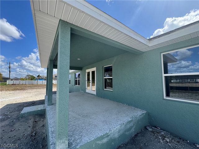 301 NE 14th ST, Cape Coral, FL 33909