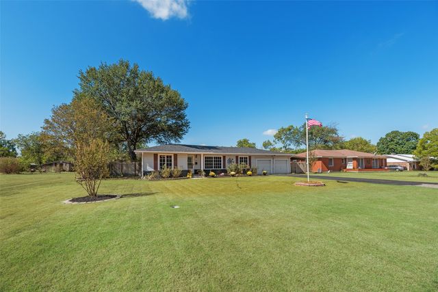 205 Laurel Trail, Terrell, TX 75160
