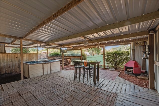 205 Laurel Trail, Terrell, TX 75160