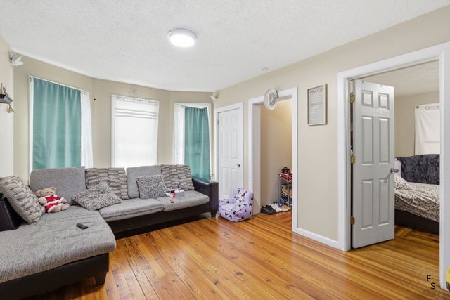 835 East Street, New Britain, CT 06051