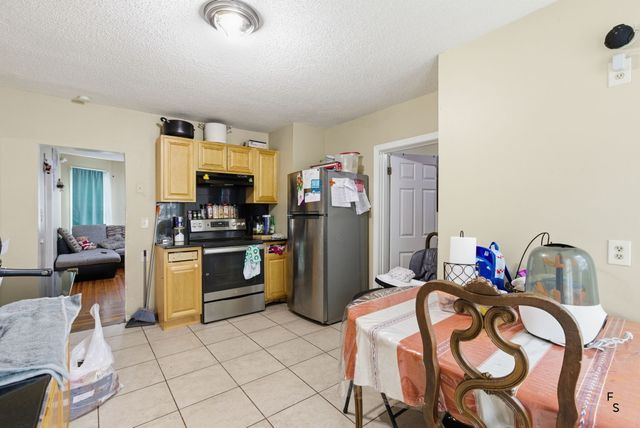 835 East Street, New Britain, CT 06051