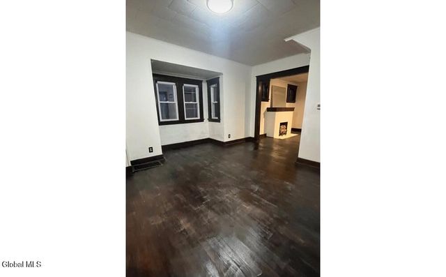 23 Woodrow Court, Troy, NY 12180