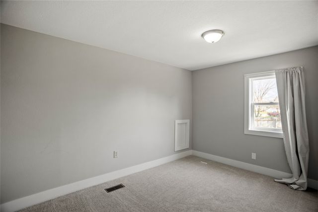 225 Haws Drive, Ogden, IA 50212
