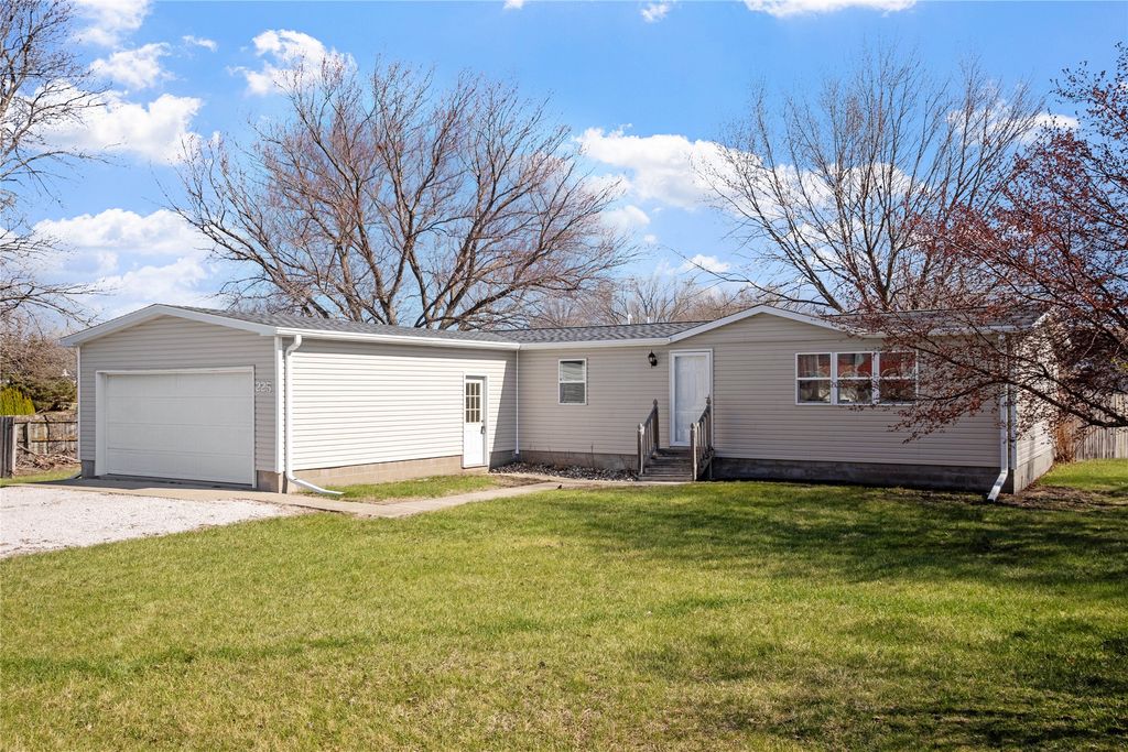 225 Haws Drive, Ogden, IA 50212