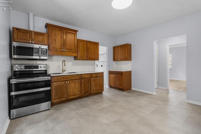 914 Hayes Avenue, Sandusky, OH 44870