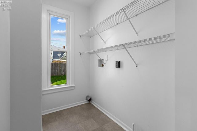 914 Hayes Avenue, Sandusky, OH 44870