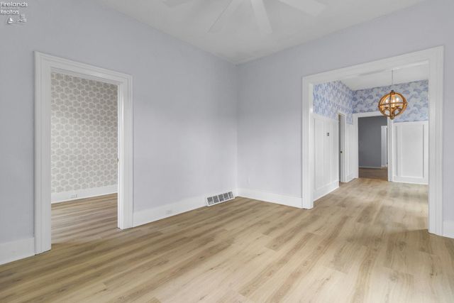 914 Hayes Avenue, Sandusky, OH 44870