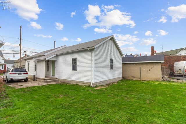 914 Hayes Avenue, Sandusky, OH 44870