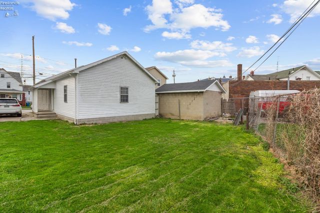 914 Hayes Avenue, Sandusky, OH 44870