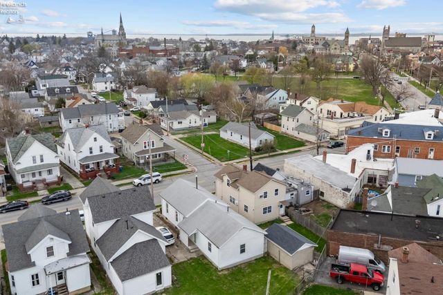 914 Hayes Avenue, Sandusky, OH 44870