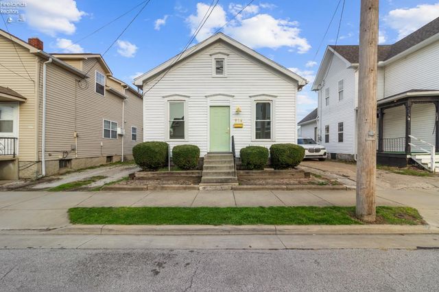 914 Hayes Avenue, Sandusky, OH 44870