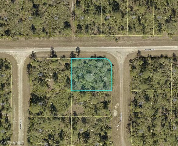 315 Nagle CT, Lehigh Acres, FL 33972