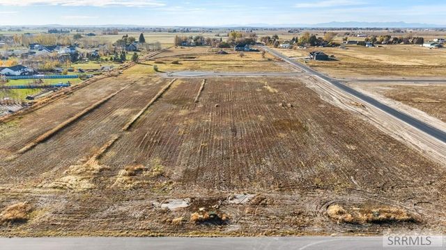 L4 B5 N 3744 E, Rigby, ID 83442