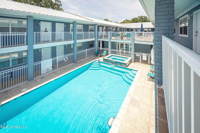 1282 Beach Boulevard, 207, Biloxi, MS 39530