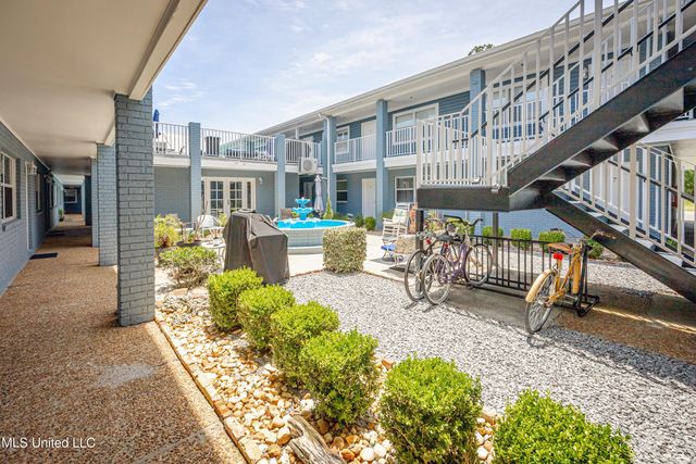 1282 Beach Boulevard, 207, Biloxi, MS 39530