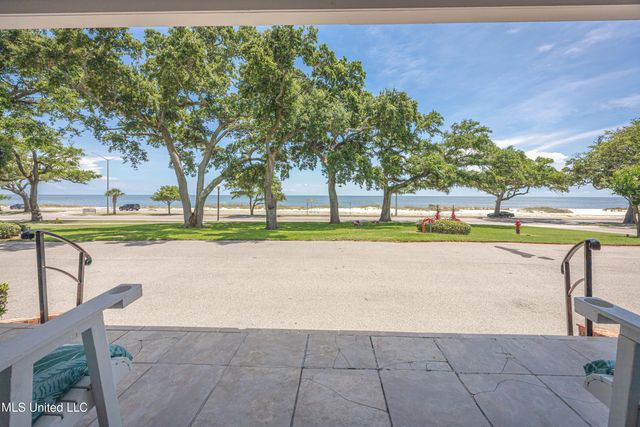 1282 Beach Boulevard, 207, Biloxi, MS 39530
