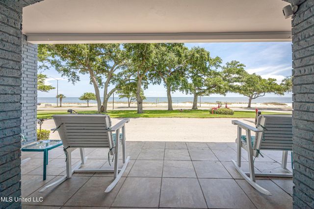 1282 Beach Boulevard, 207, Biloxi, MS 39530