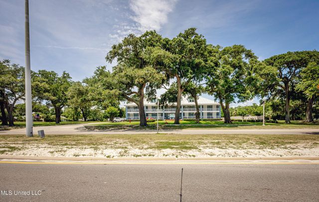 1282 Beach Boulevard, 207, Biloxi, MS 39530