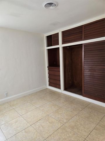 1300 NW 61st Avenue 101, Sunrise, FL 33313