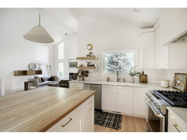 5630 Hummel Ln, Fort Collins, CO 80525