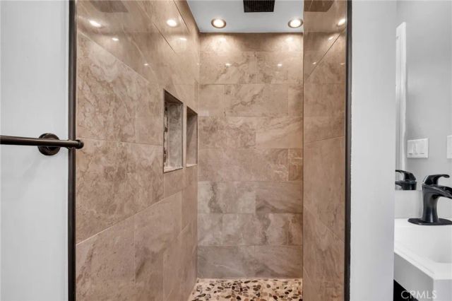 2180 Mcnab, Long Beach, CA 90815