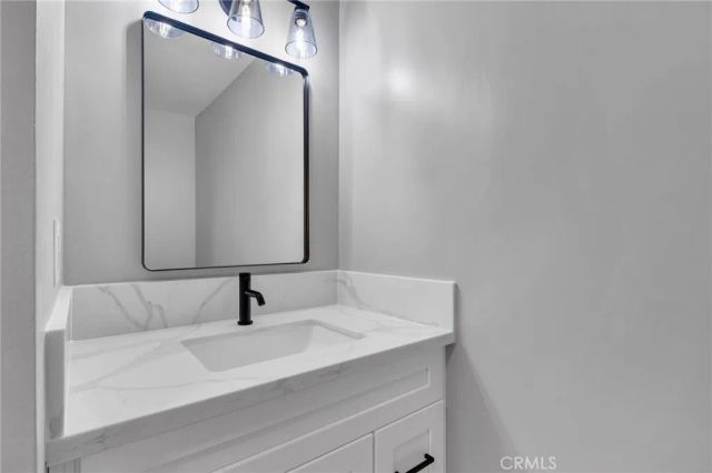 2180 Mcnab, Long Beach, CA 90815