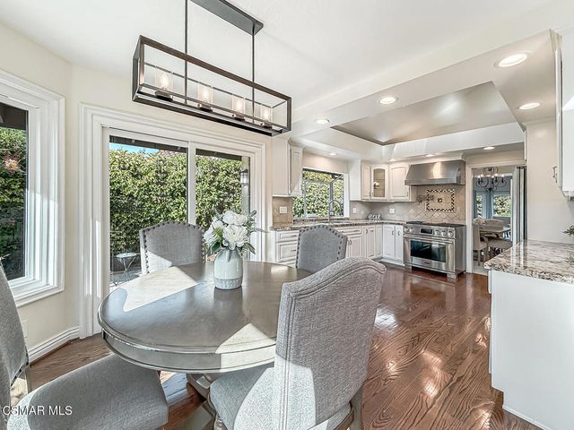 325 Cherry Hills Court, Newbury Park, CA 91320