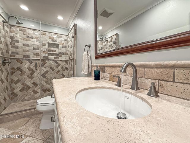 325 Cherry Hills Court, Newbury Park, CA 91320