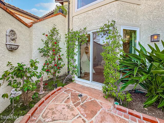 325 Cherry Hills Court, Newbury Park, CA 91320